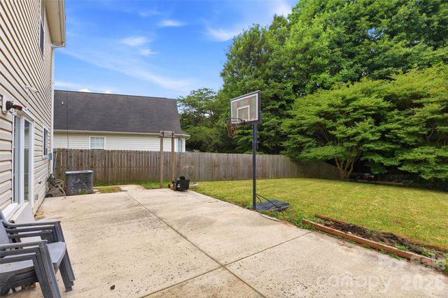 14021 Pinyon Pine Lane, Charlotte, NC 28215