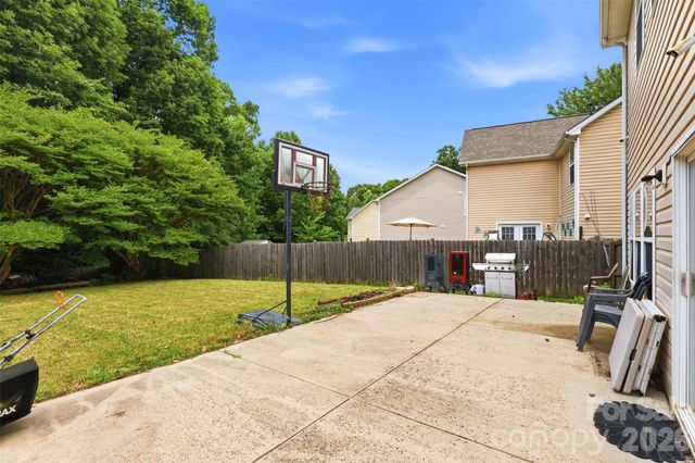14021 Pinyon Pine Lane, Charlotte, NC 28215