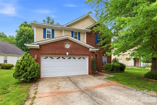14021 Pinyon Pine Lane, Charlotte, NC 28215