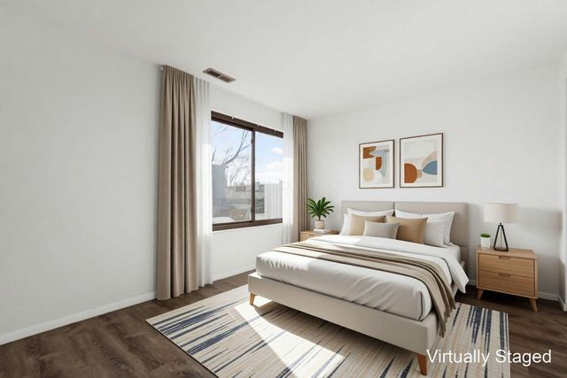 413 Shell Court E, Columbus, OH 43213