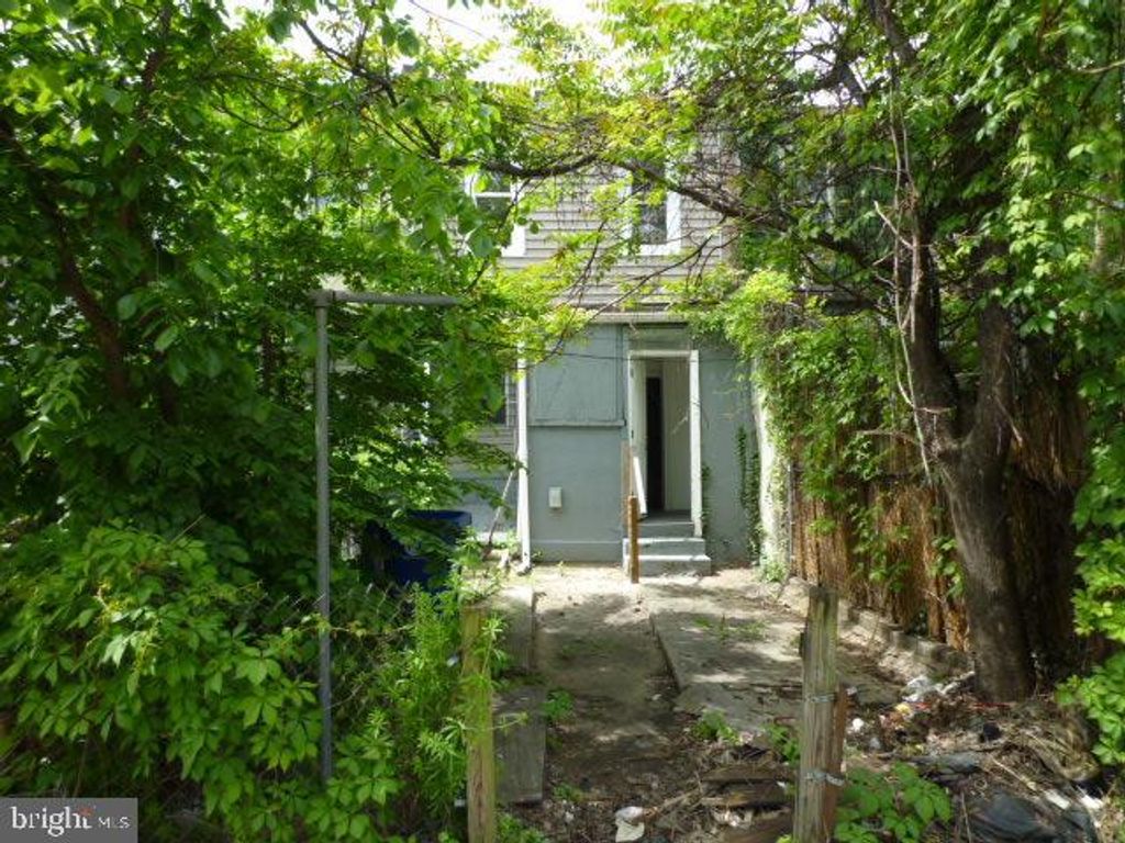 Image 12 of property listing at 1736 MONTPELIER ST, Baltimore, MD 21218