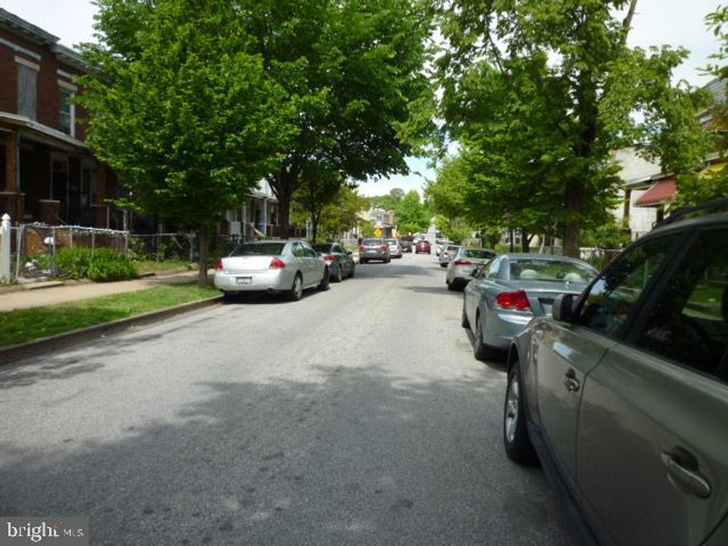 Image 2 of property listing at 1736 MONTPELIER ST, Baltimore, MD 21218