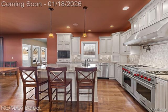 9305 Vassar Road, Grand Blanc, MI 48439