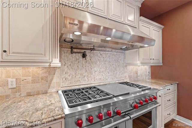 9305 Vassar Road, Grand Blanc, MI 48439