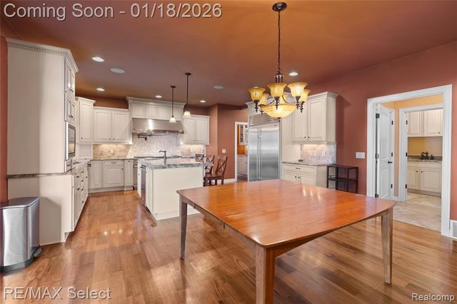 9305 Vassar Road, Grand Blanc, MI 48439