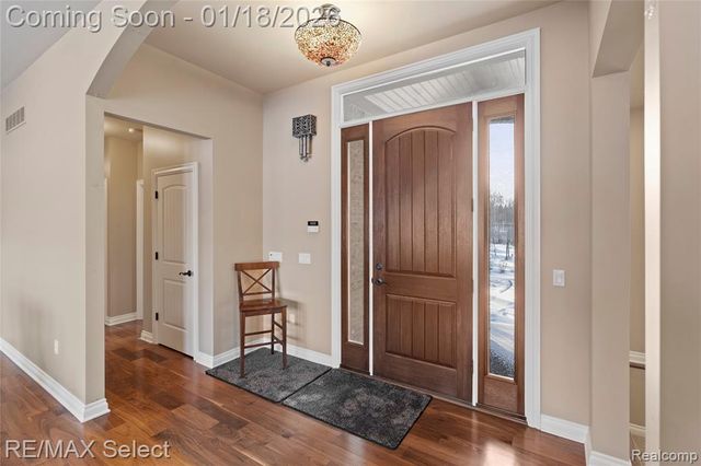 9305 Vassar Road, Grand Blanc, MI 48439