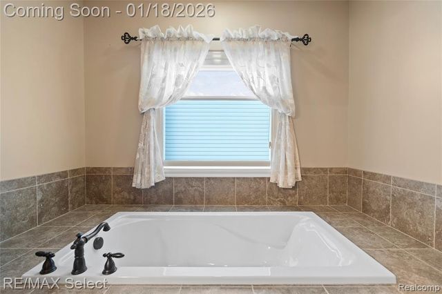 9305 Vassar Road, Grand Blanc, MI 48439