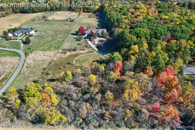 9305 Vassar Road, Grand Blanc, MI 48439