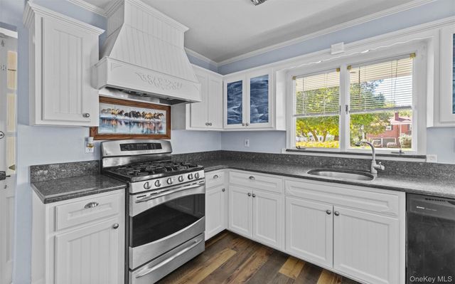 189 Atlantic Avenue, Hempstead, NY 11550