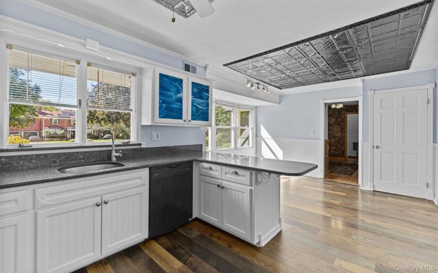 189 Atlantic Avenue, Hempstead, NY 11550