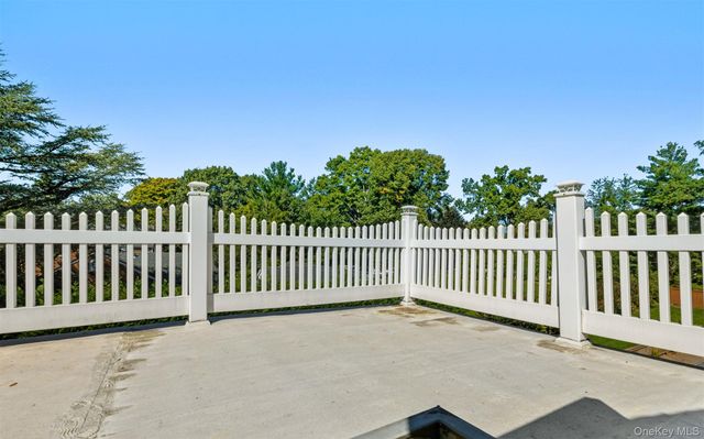 189 Atlantic Avenue, Hempstead, NY 11550