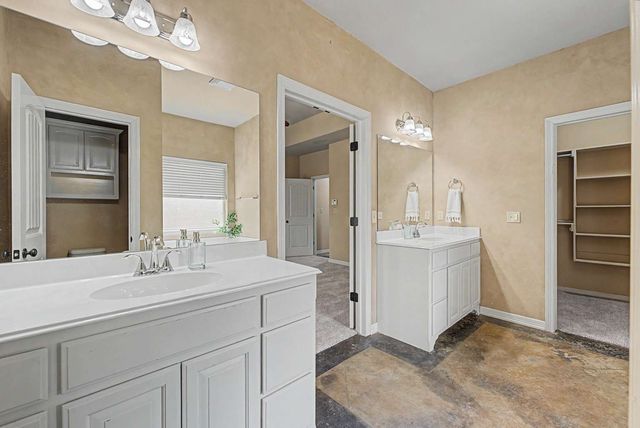 701 W 39th Street, Sand Springs, OK 74063