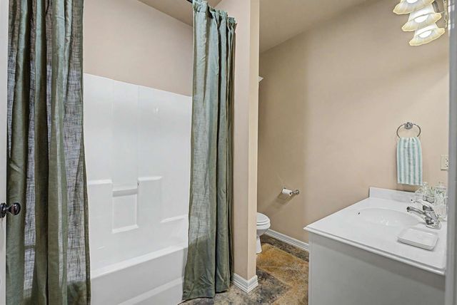 701 W 39th Street, Sand Springs, OK 74063