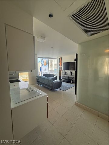 3722 Las Vegas Boulevard 1006, Las Vegas, NV 89158