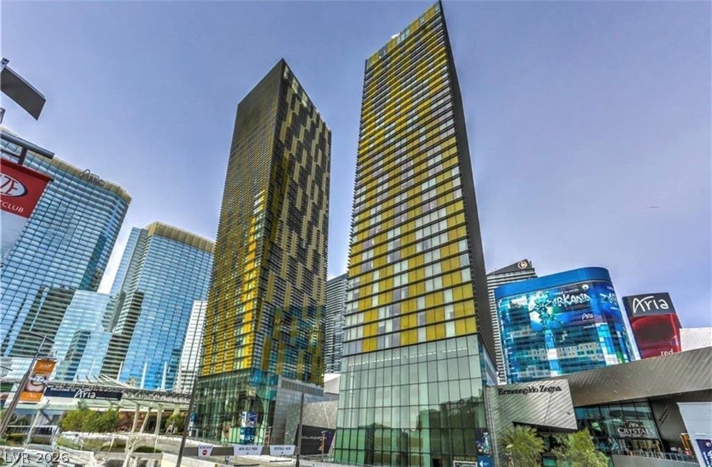 3722 Las Vegas Boulevard 1006, Las Vegas, NV 89158