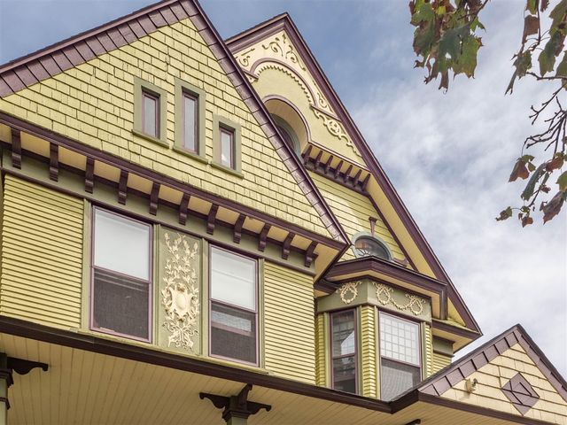 838 W Main Street, Kalamazoo, MI 49007
