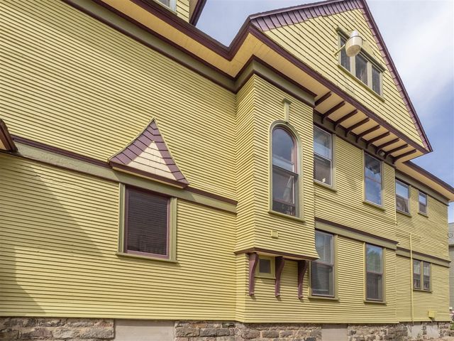 838 W Main Street, Kalamazoo, MI 49007