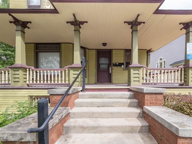 838 W Main Street, Kalamazoo, MI 49007
