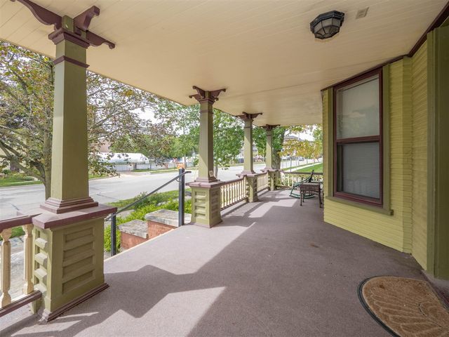 838 W Main Street, Kalamazoo, MI 49007