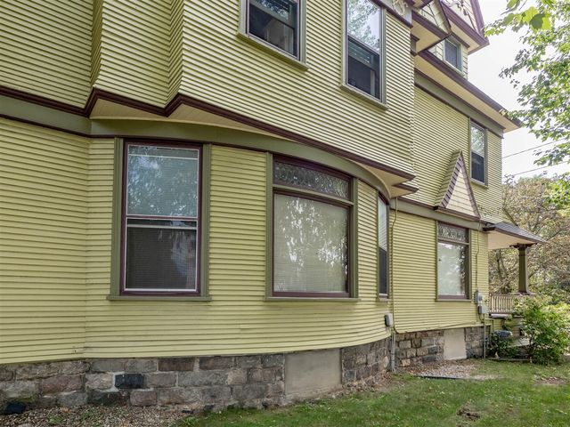 838 W Main Street, Kalamazoo, MI 49007