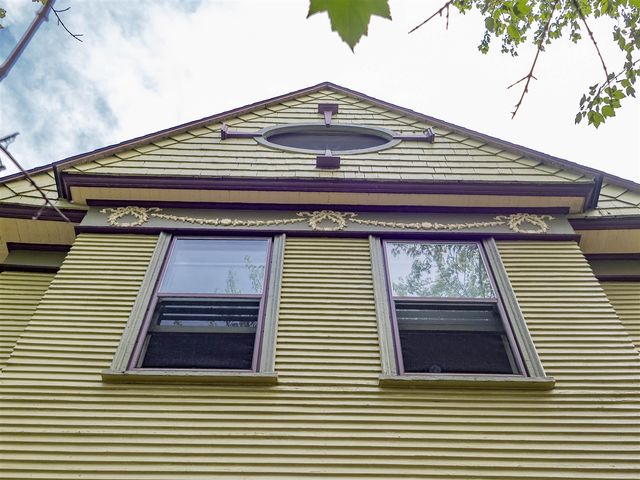 838 W Main Street, Kalamazoo, MI 49007