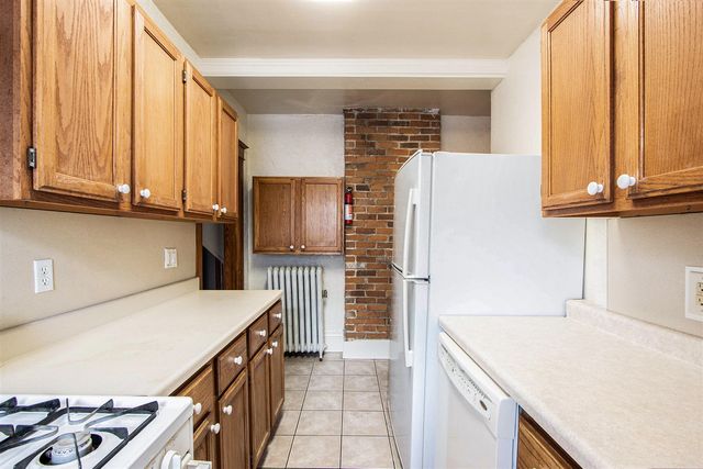 838 W Main Street, Kalamazoo, MI 49007