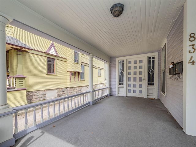 838 W Main Street, Kalamazoo, MI 49007