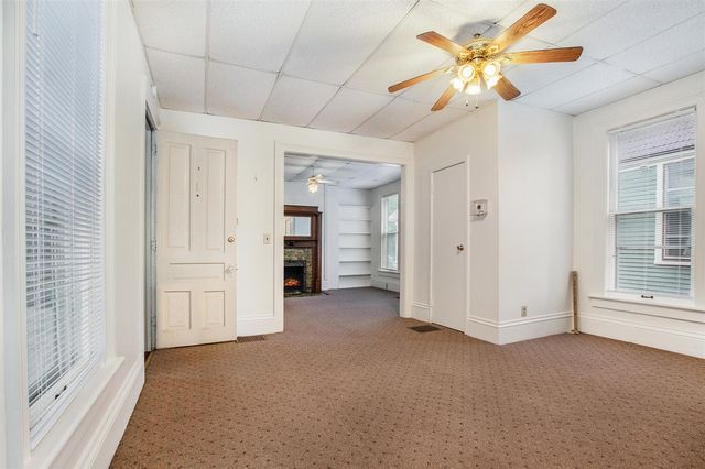 838 W Main Street, Kalamazoo, MI 49007