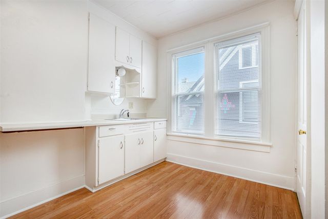838 W Main Street, Kalamazoo, MI 49007