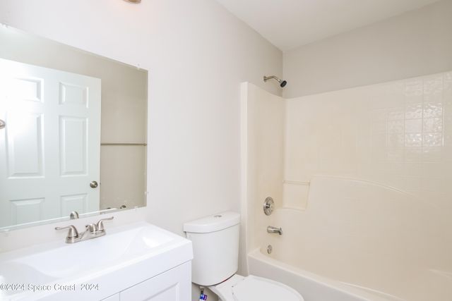 9175 102nd Avenue, Vero Beach, FL 32967