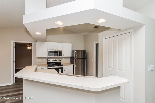 9175 102nd Avenue, Vero Beach, FL 32967