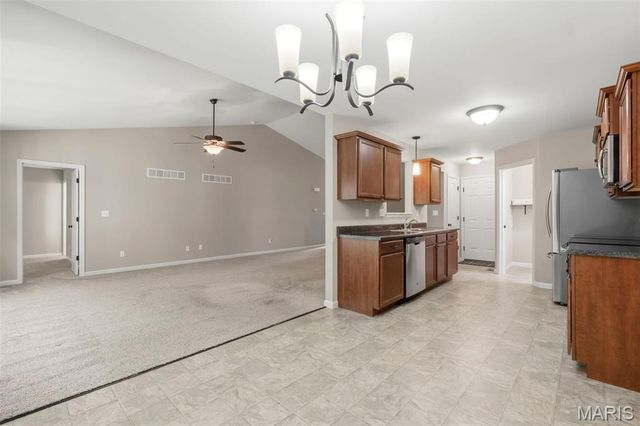 27471 Forest Ridge Court, Warrenton, MO 63383