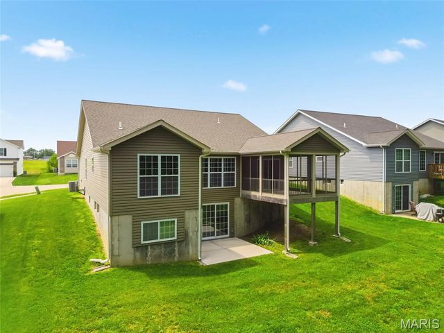 27471 Forest Ridge Court, Warrenton, MO 63383