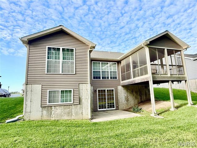 27471 Forest Ridge Court, Warrenton, MO 63383