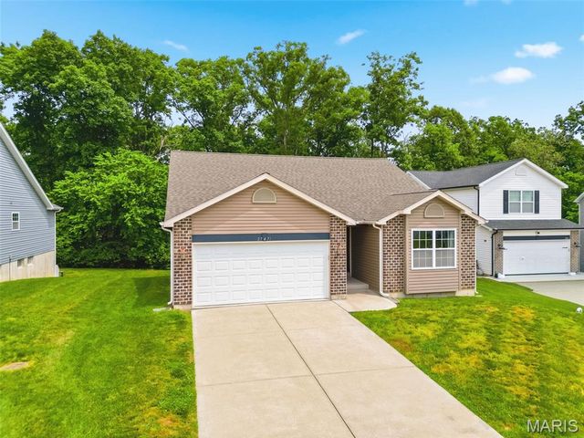 27471 Forest Ridge Court, Warrenton, MO 63383