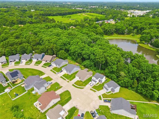 27471 Forest Ridge Court, Warrenton, MO 63383