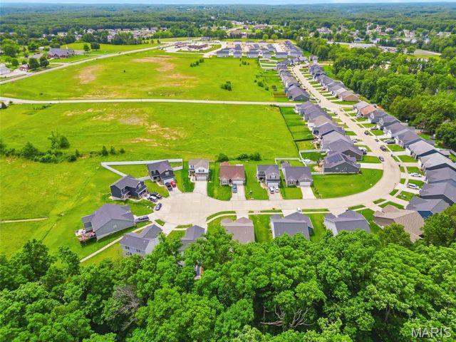 27471 Forest Ridge Court, Warrenton, MO 63383