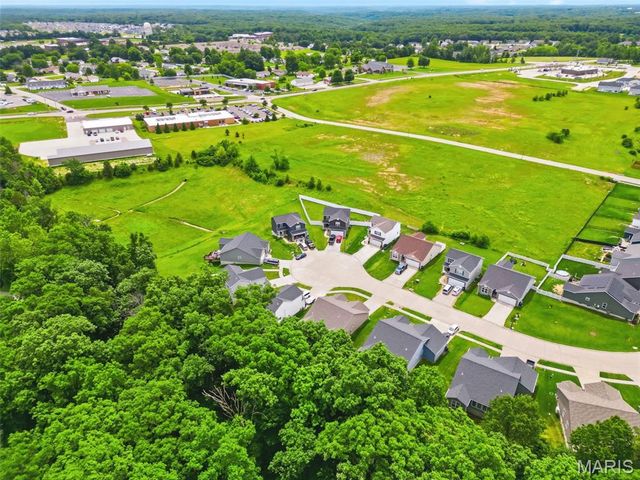 27471 Forest Ridge Court, Warrenton, MO 63383