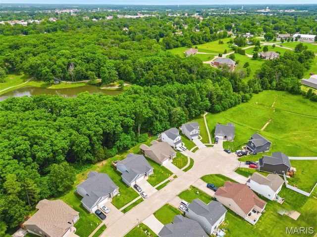 27471 Forest Ridge Court, Warrenton, MO 63383