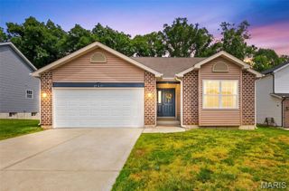 27471 Forest Ridge Court, Warrenton, MO 63383
