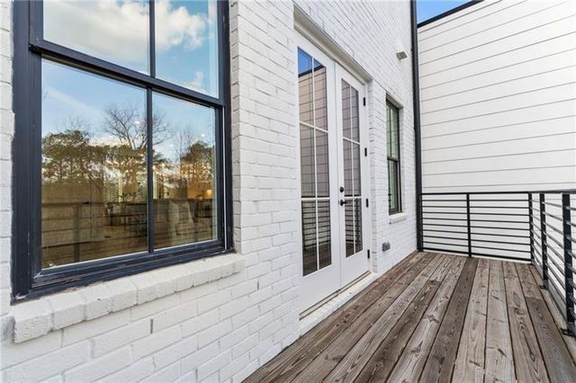 2202 Carlton Court, Atlanta, GA 30318