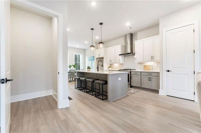 2202 Carlton Court, Atlanta, GA 30318