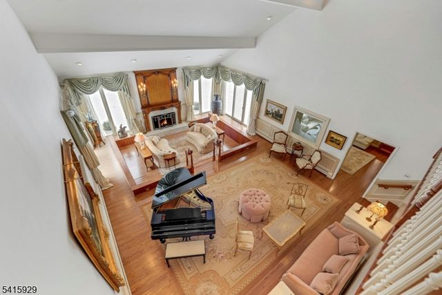 510 Hampton Hill Rd, Franklin Lakes Boro, NJ 07417