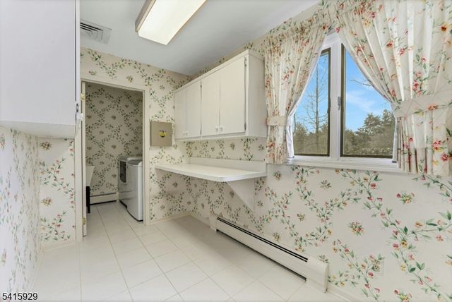 510 Hampton Hill Rd, Franklin Lakes Boro, NJ 07417