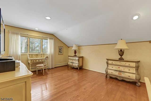 510 Hampton Hill Rd, Franklin Lakes Boro, NJ 07417