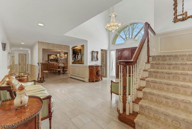 510 Hampton Hill Rd, Franklin Lakes Boro, NJ 07417
