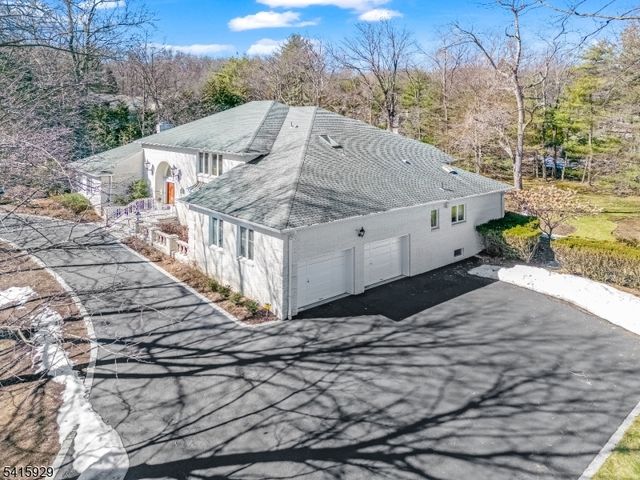 510 Hampton Hill Rd, Franklin Lakes Boro, NJ 07417