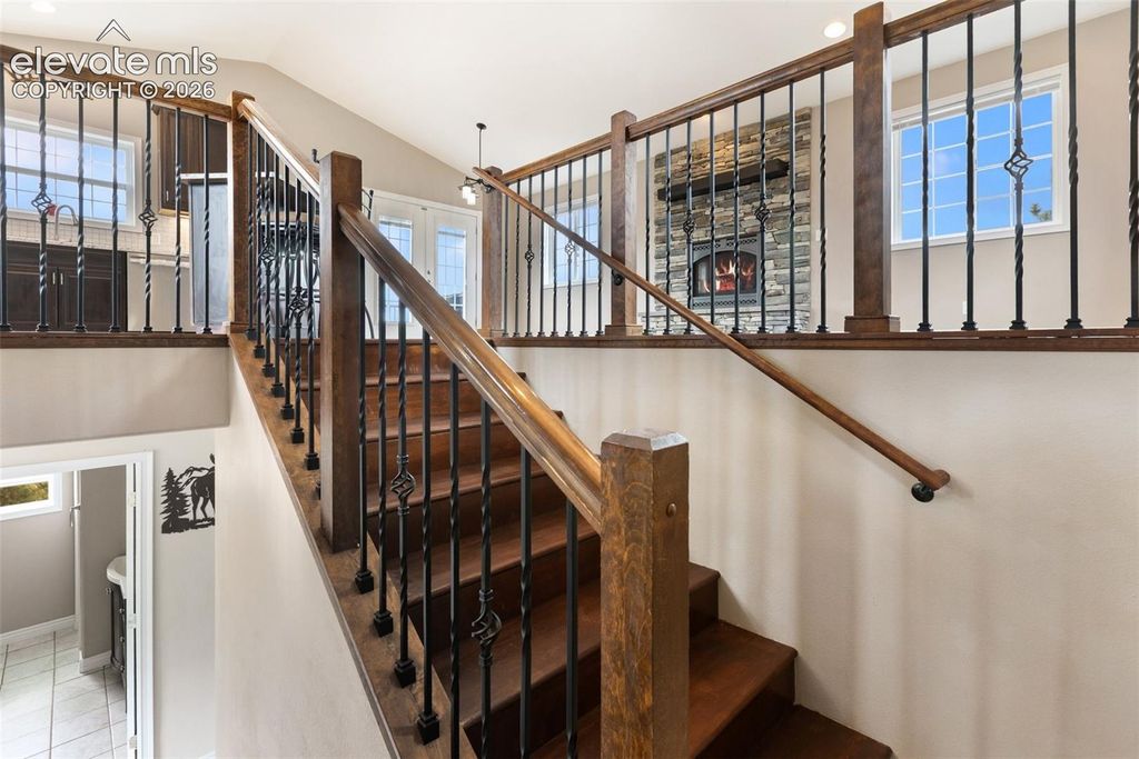 127 Carlton Circle, Florissant, CO 80816 — photo 4