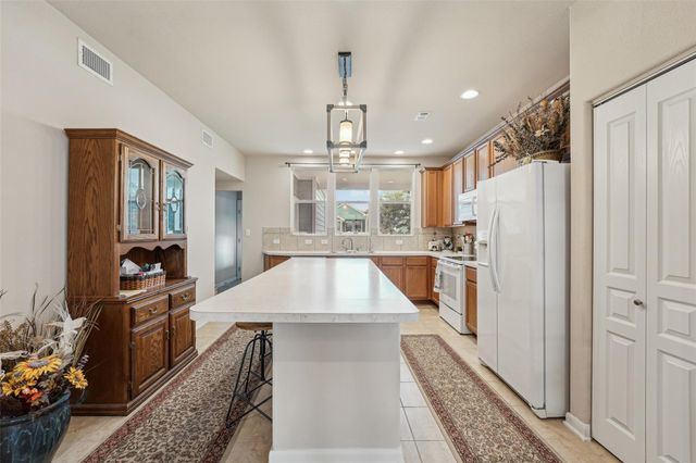 1261 Nevarez, Kyle, TX 78640