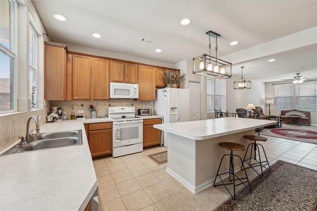 1261 Nevarez, Kyle, TX 78640